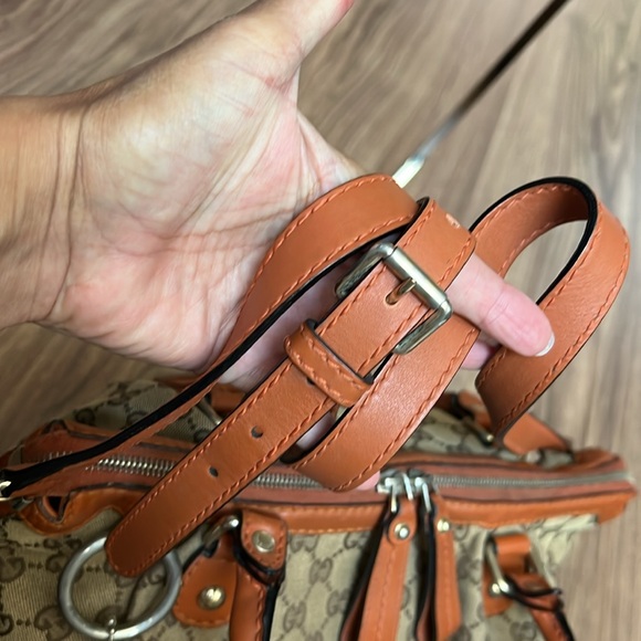 A190 - 💯 % authentic Gucci shoulder bag - Picture 13 of 16